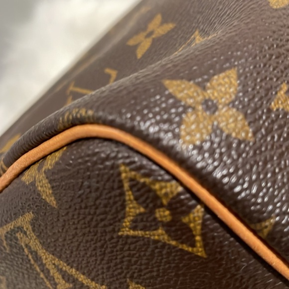 LOUIS VUITTON Speedy 30 EUC comes w/xtras. - Picture 9 of 17